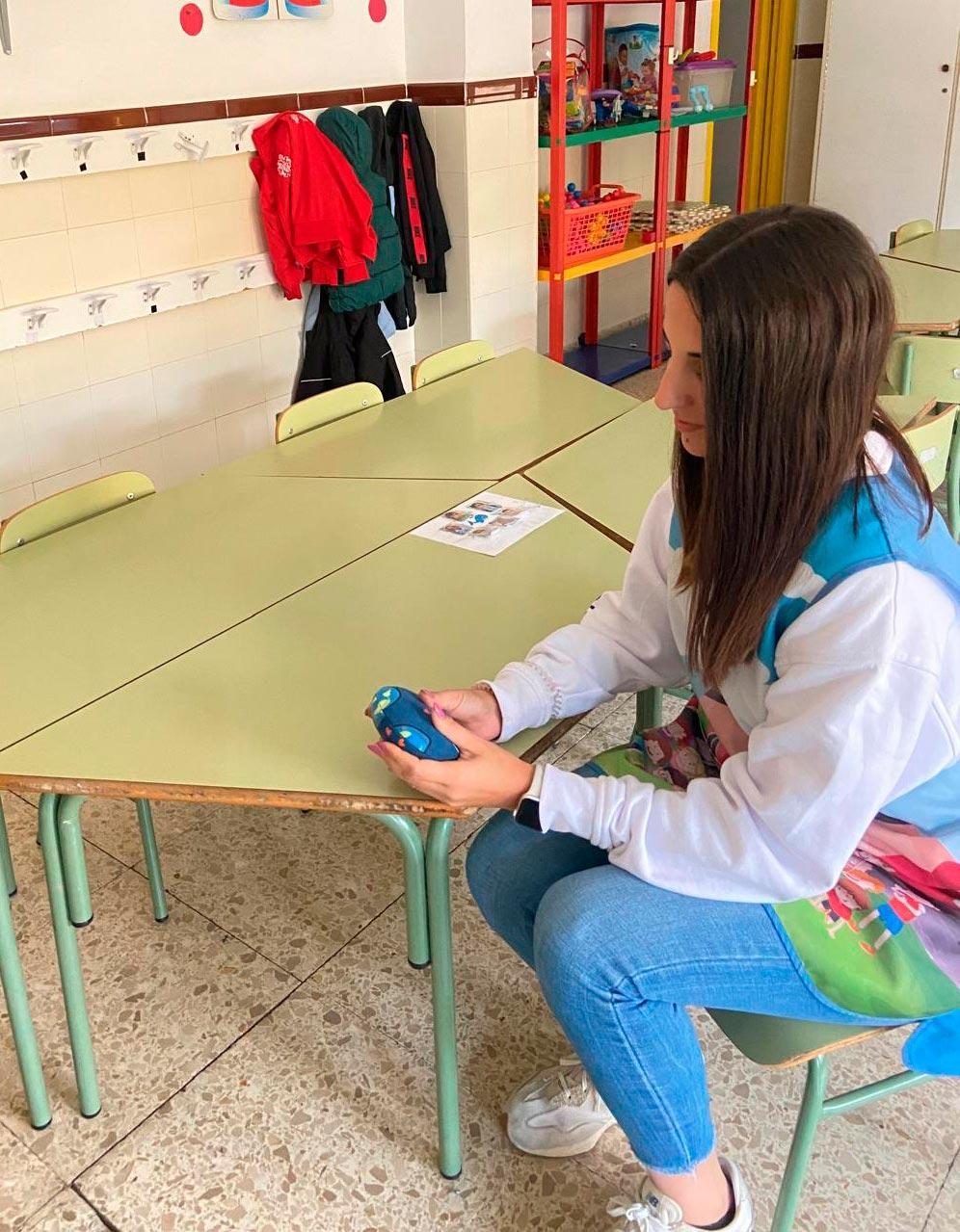 Maestra de Infantil con su Pilko Paco